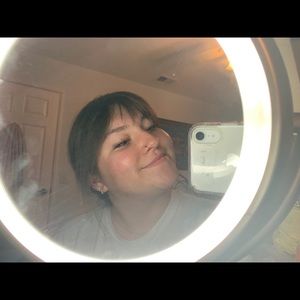 Meet your Posher, Kylie